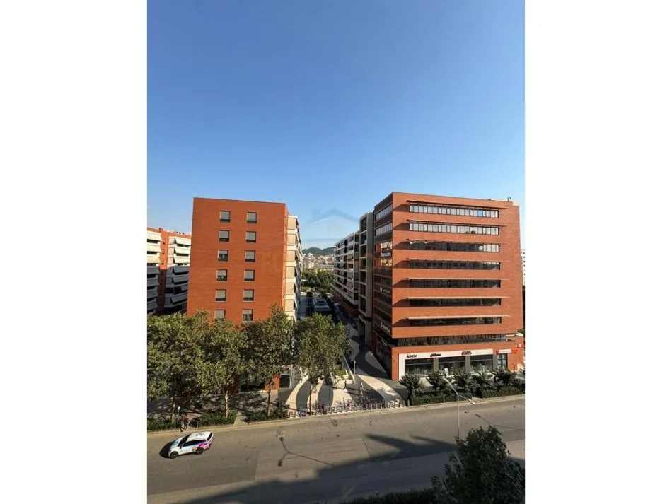 Tirane, jepet me qera apartament 2+1+2+Ballkon , 116 m² 800 € (Kompleksi Delijorgji)