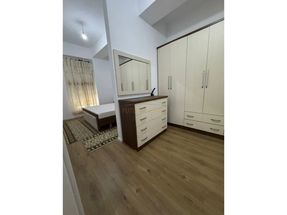 Tirane, jepet me qera apartament 2+1+Ballkon Kati 4, 76 m² 500 € (Kompleksi Kaimi)