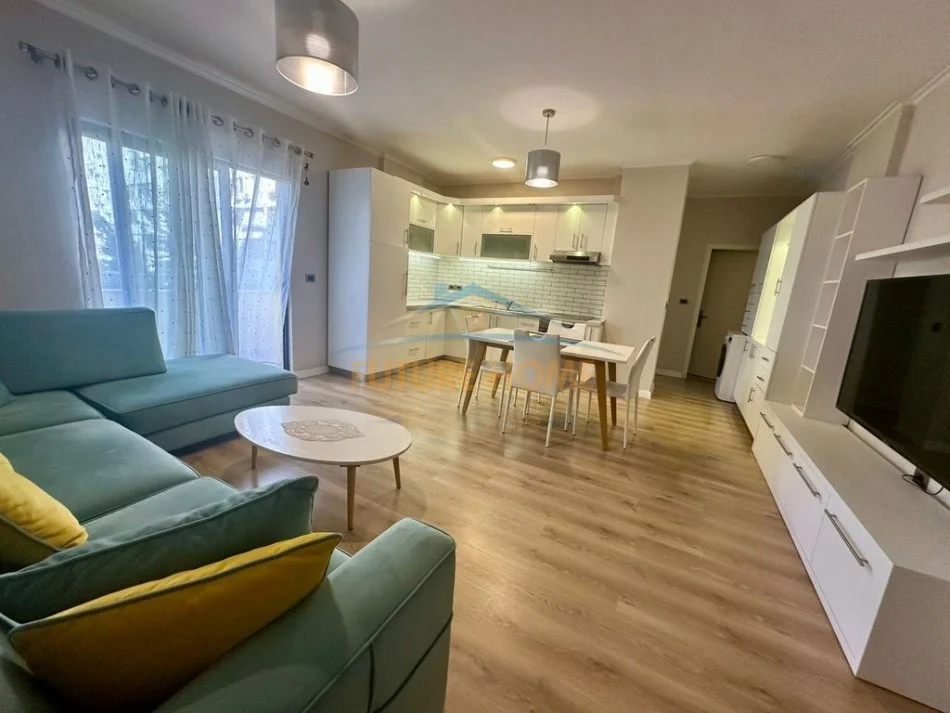 Tirane, jepet me qera apartament 1+1 Kati 2, 73 m² 600 € 