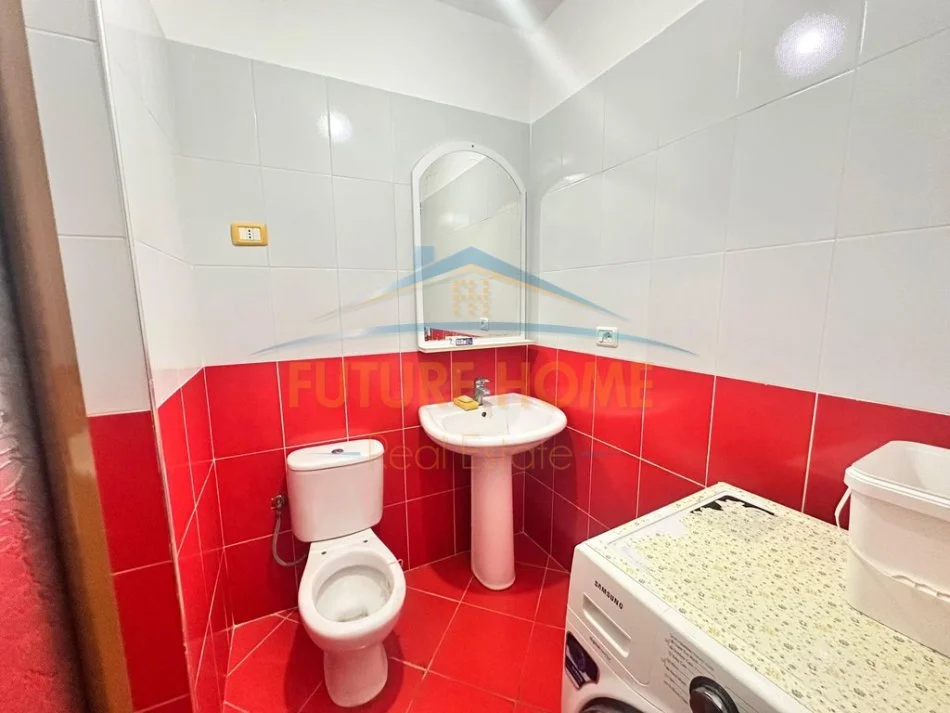Tirane, jepet me qera apartament 2+1 , 115 m² 600 € 