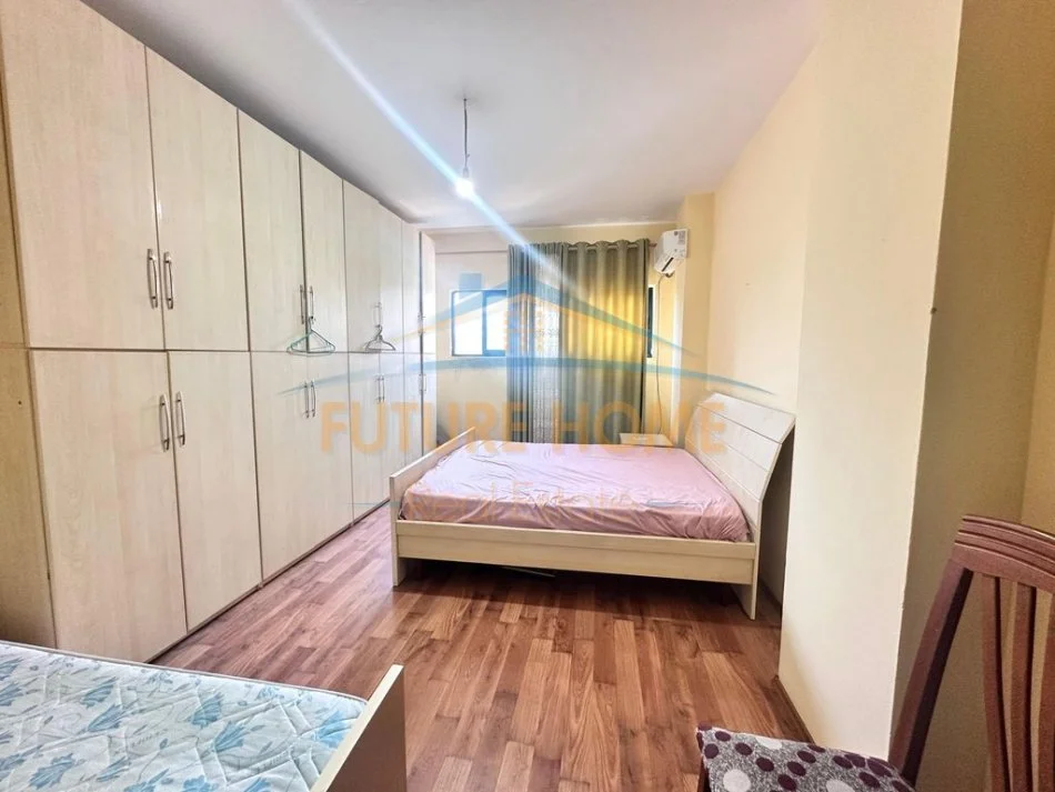 Tirane, jepet me qera apartament 2+1 , 115 m² 600 € 
