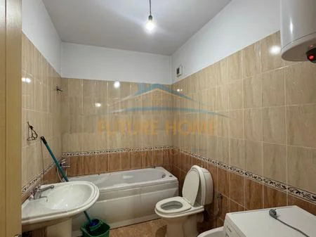 Tirane, jepet me qera apartament 2+1 Kati 7, 110 m² 650 € 