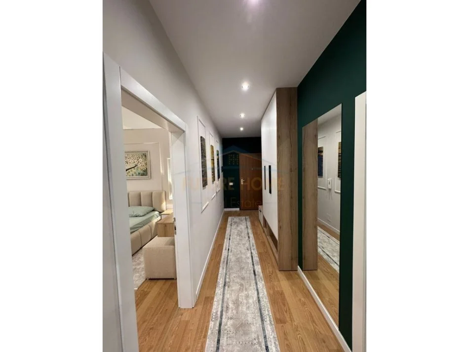 Tirane, shitet apartament 2+1+Ballkon Kati 1, 78 m² 245.000 € (Kopshti Zoologjik)