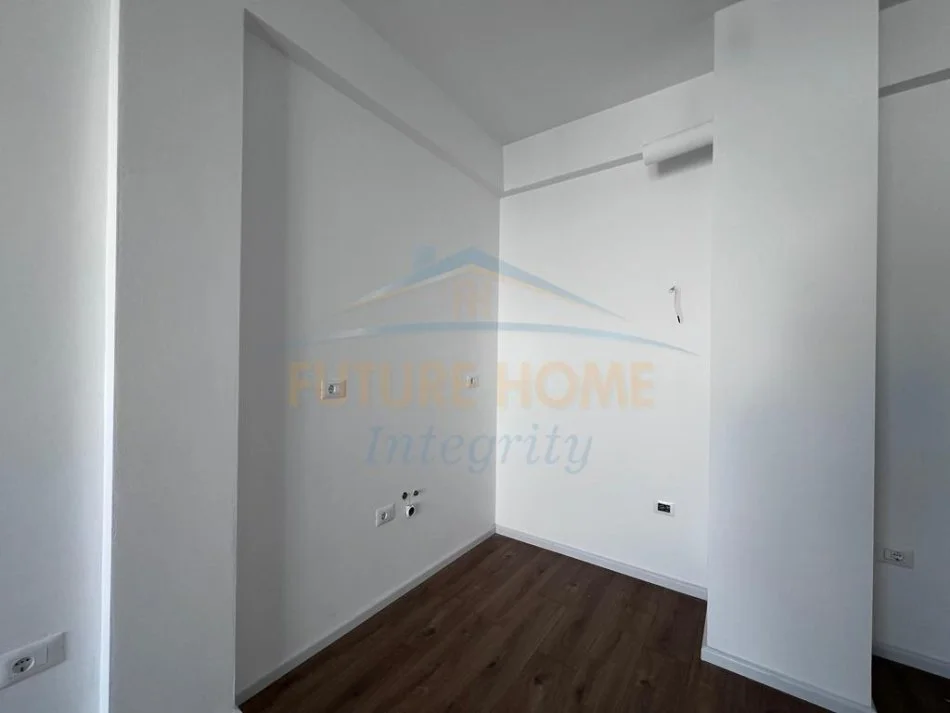 Tirane, shitet apartament 1+1+Ballkon Kati 2, 55 m² 77.000 €