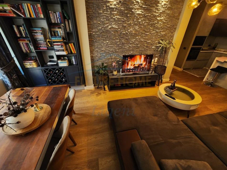 Tirane, shitet apartament 2+1 Kati 4, 72 m² 211.000 € 