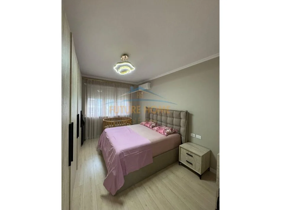 Tirane, shitet apartament 1+1+Ballkon Kati 1, 80 m² 186.000 € (Liqeni i Thate)