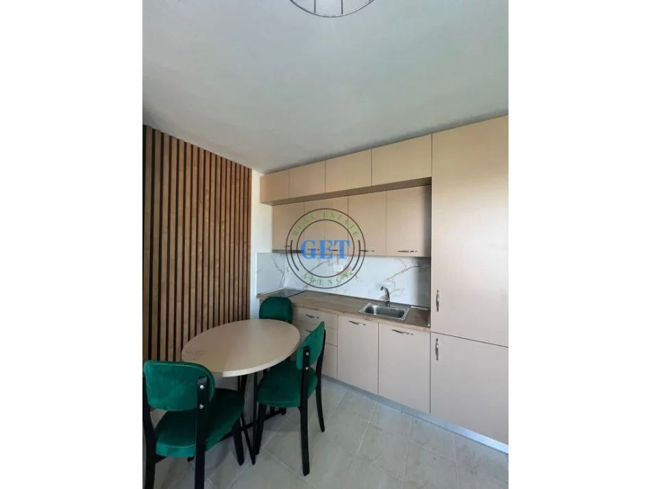 Durres, shitet garsonier 1+1 Kati 6, 44 m² 58.000 € (Shkembi i Kavajes)