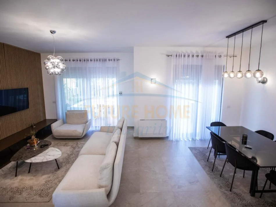 Tirane, jepet me qera Vile 3 Katshe , 380 m² 2.800 € (Sauk)