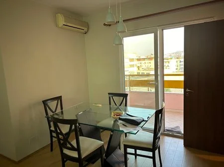Tirane, jepet me qera apartament 2+1 Kati 6, 100 m² 750 € 
