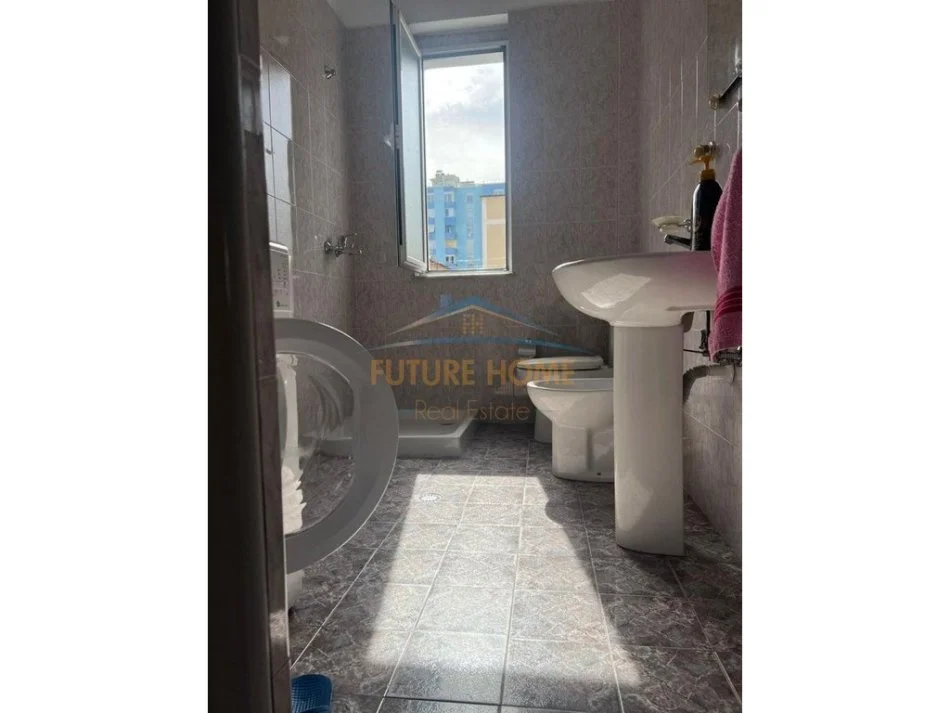 Tirane, shitet apartament 2+1+Ballkon Kati 4, 93 m² 195.000 € (Myslym Shyri)