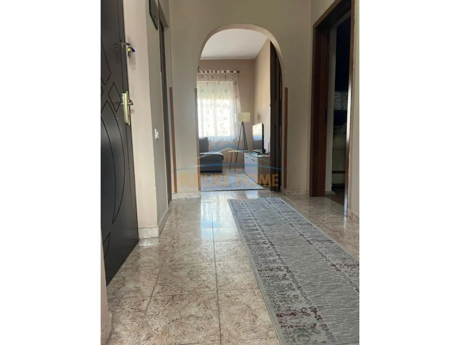 Tirane, shitet apartament 2+1+Ballkon Kati 4, 93 m² 195.000 € (Myslym Shyri)