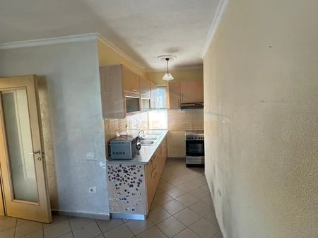 Tirane, shitet apartament 1+1 Kati 3, 53 m² 105.000 € 