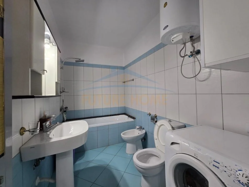 Durres, jepet me qera apartament 2+1 Kati 6, 88 m² 500 € 