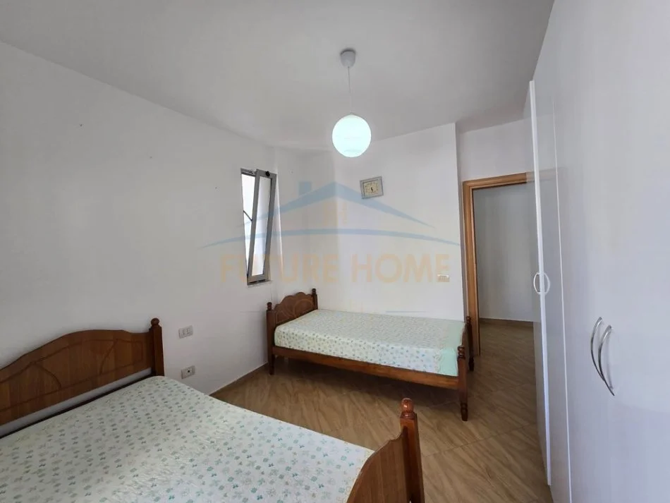 Durres, jepet me qera apartament 2+1+Aneks+Ballkon Kati 6, 88 m² 500 € (Plazh)