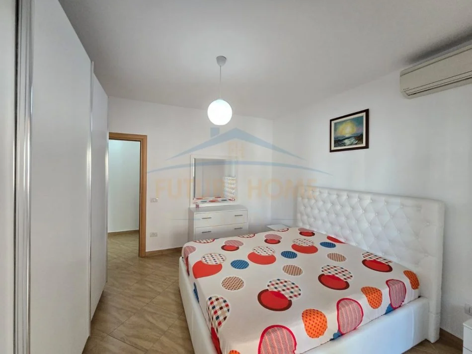 Durres, jepet me qera apartament 2+1+Aneks+Ballkon Kati 6, 88 m² 500 € (Plazh)