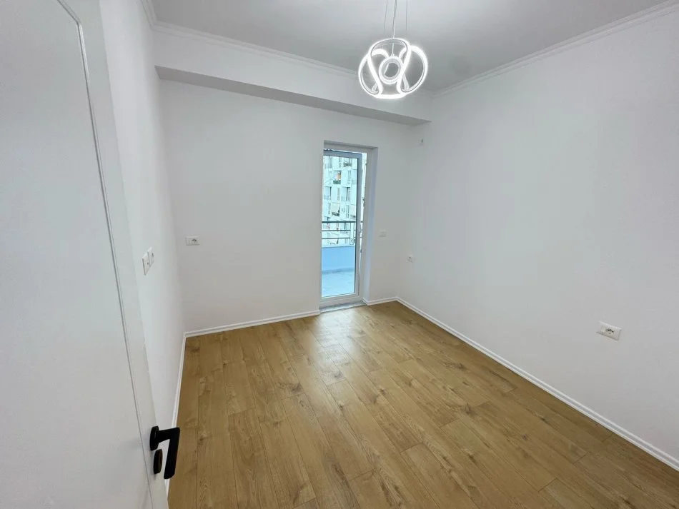 Tirane, shitet apartament 1+1+Ballkon Kati 5, 56 m² 88.000 € (Astir)