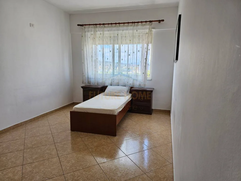 Tirane, jepet me qera apartament 2+1 Kati 8, 114 m² 650 € (DON BOSKO)