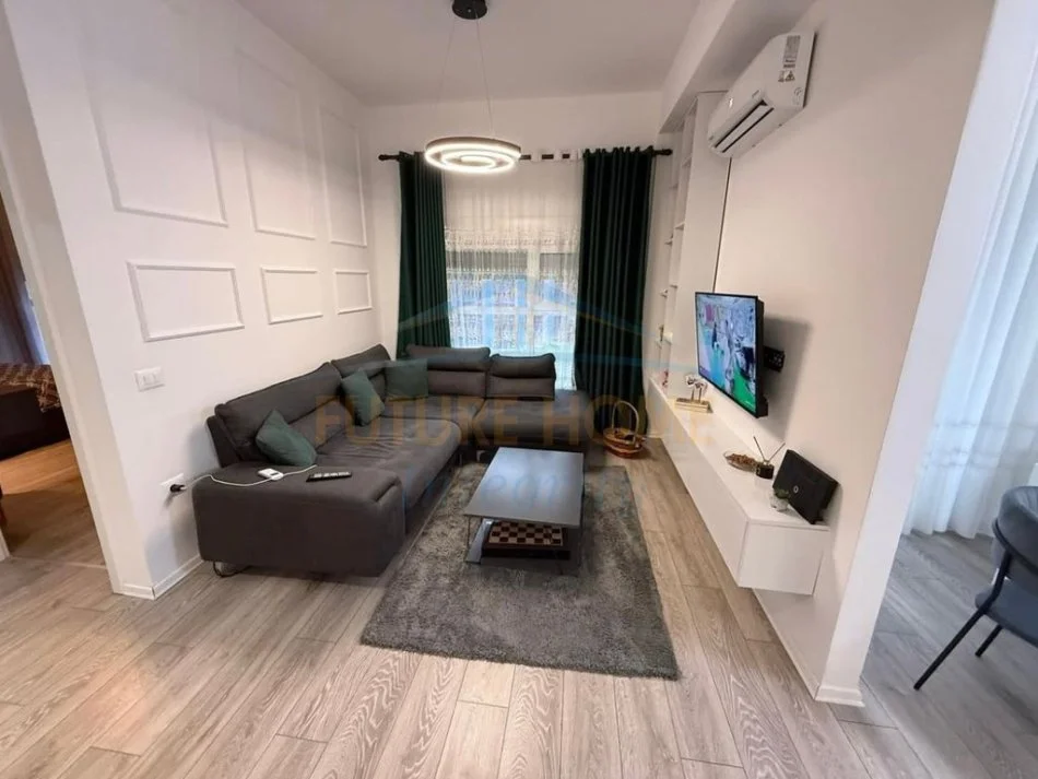 Tirane, shitet apartament 2+1+Ballkon Kati 2, 88 m² 150.000 € (Kompleksi Mangalem)