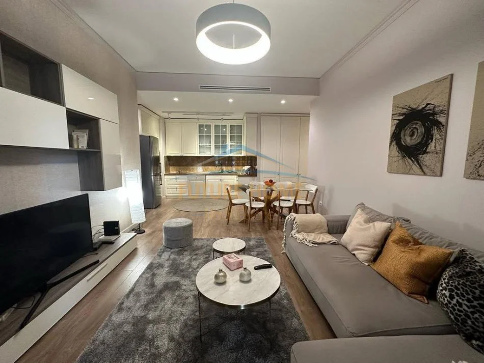 Tirane, jepet me qera apartament 2+1+Aneks+Ballkon Kati 4, 108 m² 1.300 € (KOMPLEKSI DELI JORGJI)