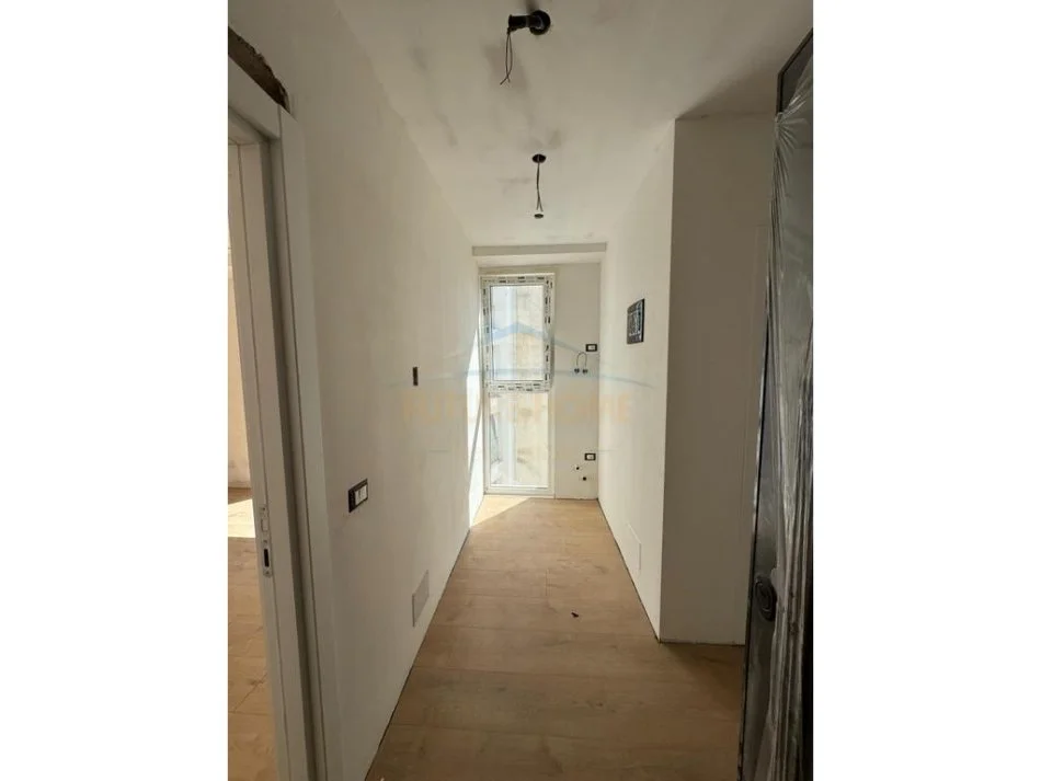 Tirane, shitet apartament 1+1+Aneks+Ballkon Kati 7, 71 m² 114.240 € (Bulevardi Migjeni, Yzberisht)