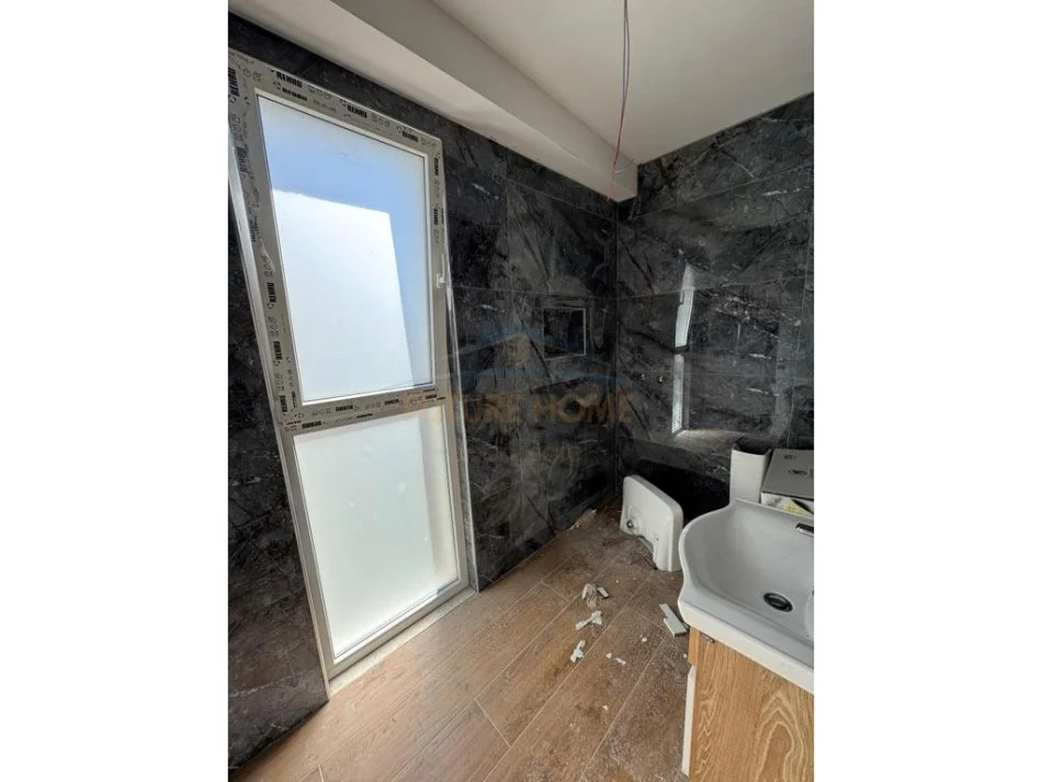 Tirane, shitet apartament 1+1+Aneks+Ballkon Kati 7, 71 m² 114.240 € (Bulevardi Migjeni, Yzberisht)