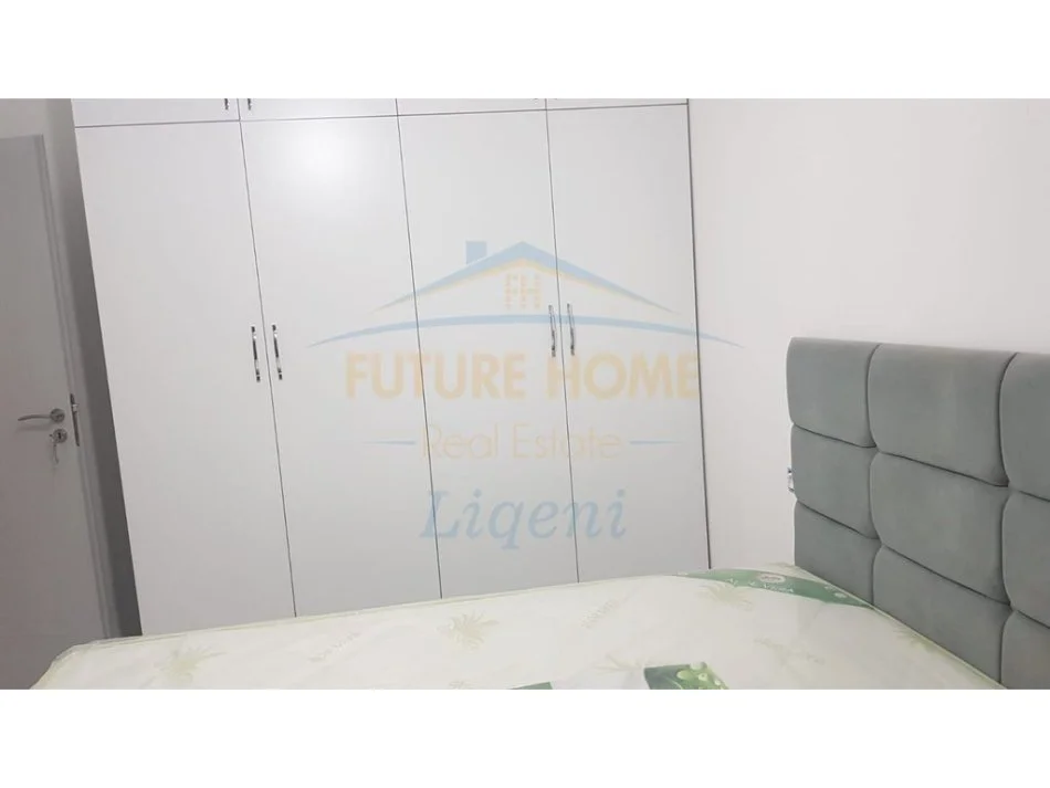 Tirane, jepet me qera apartament 1+1 Kati 3, 55 m² 650 € 