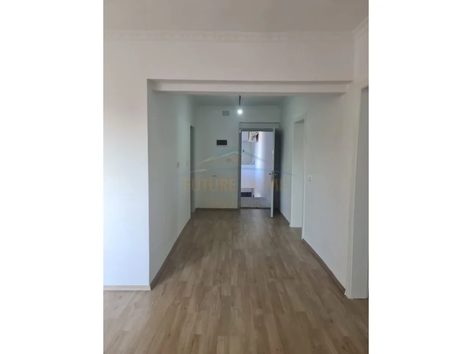 Tirane, shitet 2+1 Kati 5, 72 m² 155.000 € 