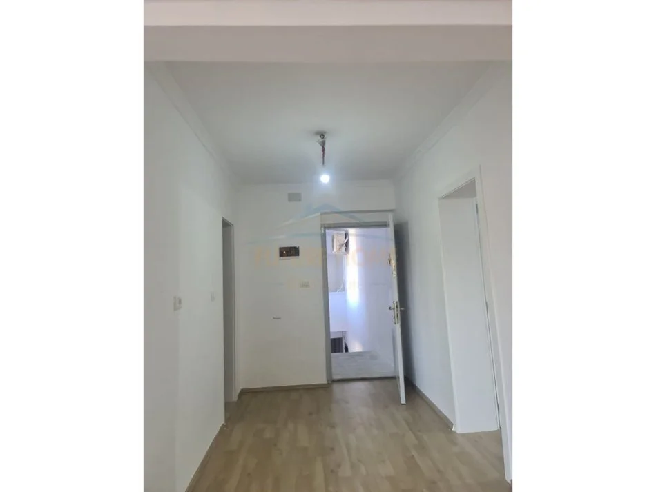 Tirane, shitet 2+1 Kati 5, 72 m² 155.000 € 