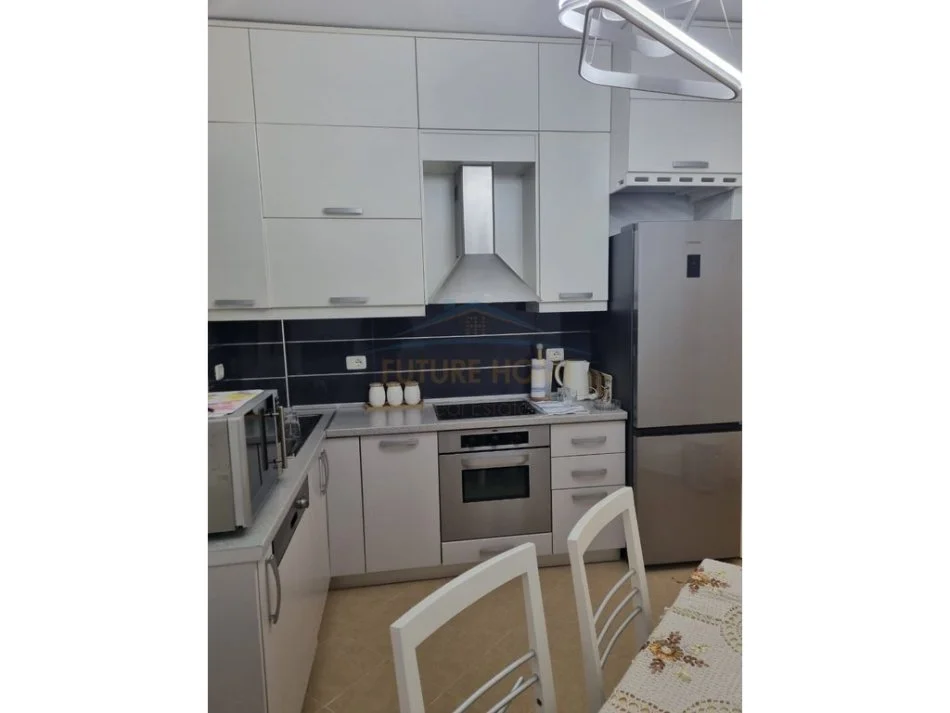Durres, shitet apartament duplex 3+1+Oborr,  Kati 0, 380.000 € (Gjiri i Lalezit)