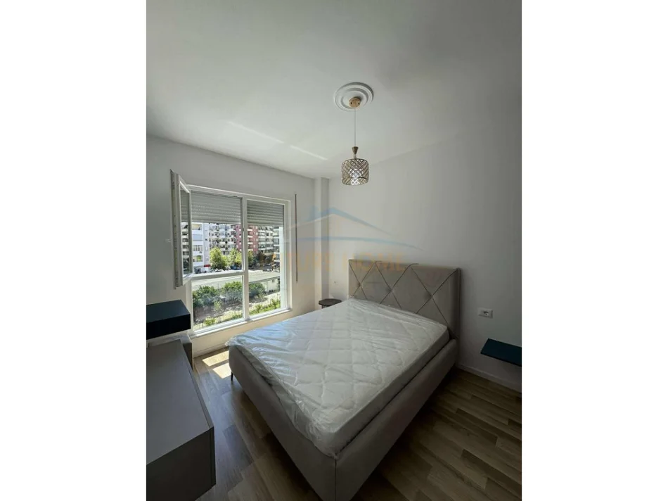 Tirane, jepet me qera apartament 1+1 Kati 3, 60 m² 600 € 