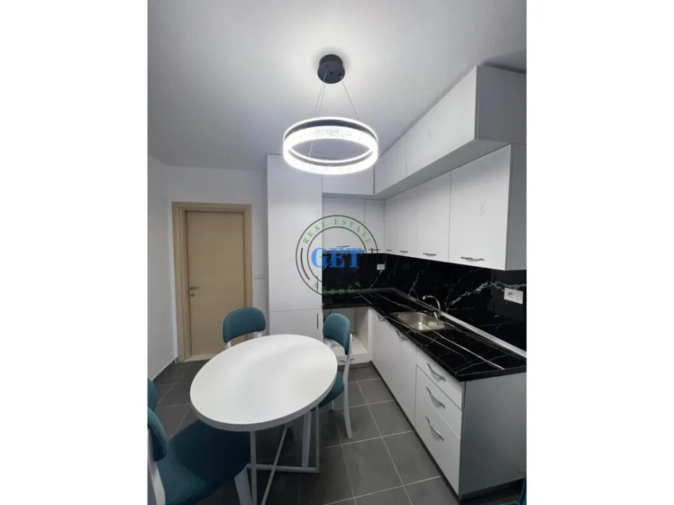 Durres, shitet apartament 1+1 Kati 7, 54 m² 68.000 € (Shkembi i Kavajes)