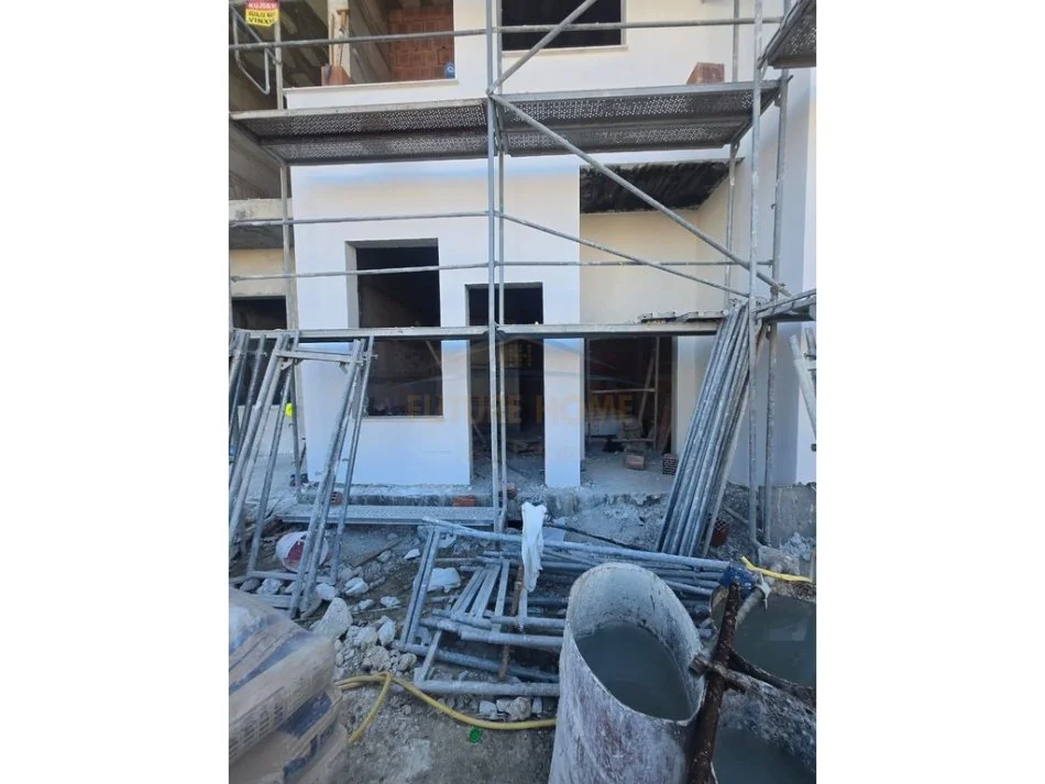 Durres, shitet apartament duplex , 34 m² 55.000 € 