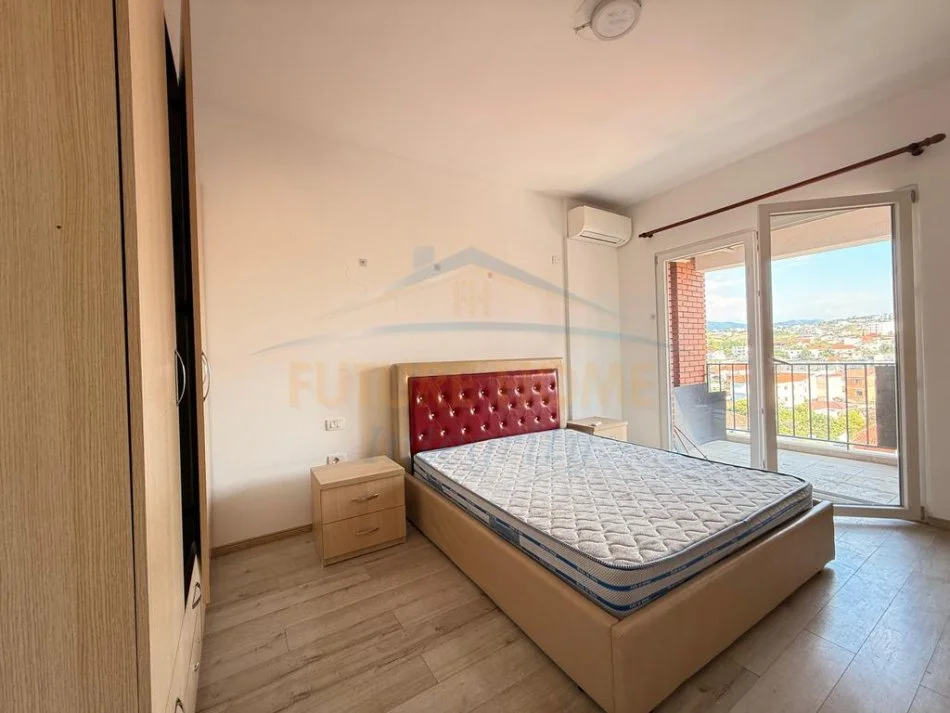 Tirane, shitet apartament 3+1+Ballkon Kati 6, 131 m² 236.000 € 