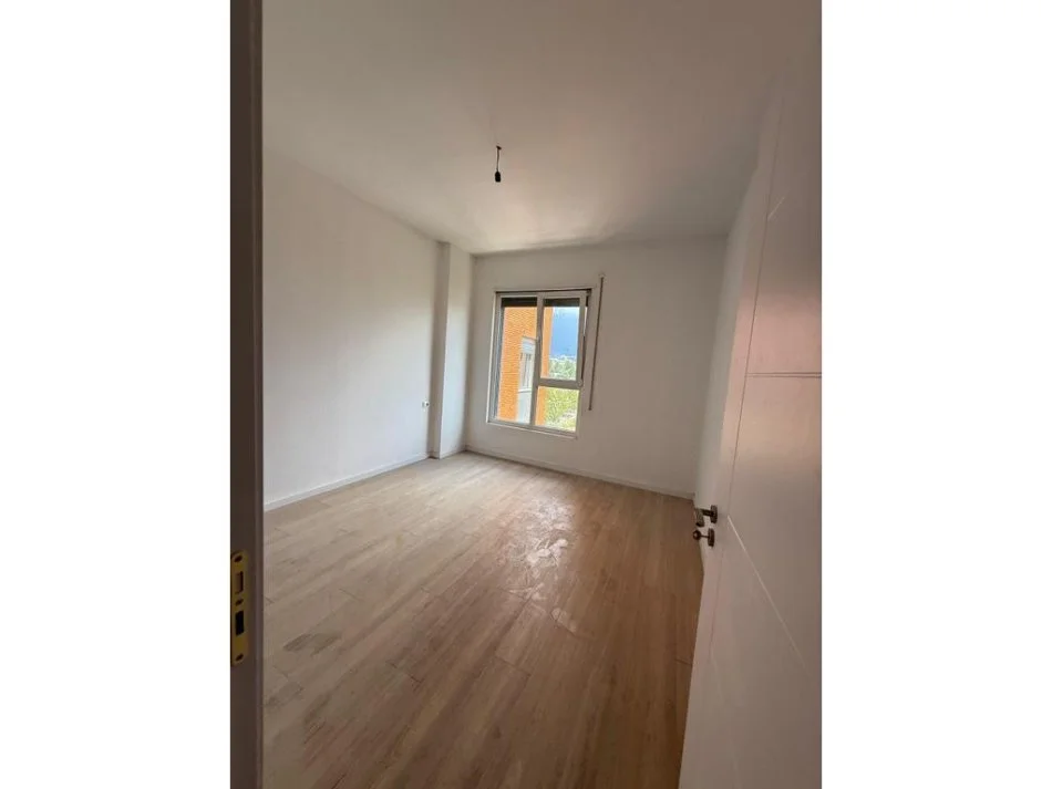 Tirane, shitet apartament 2+1 Kati 4, 98 m² 109.900 € 