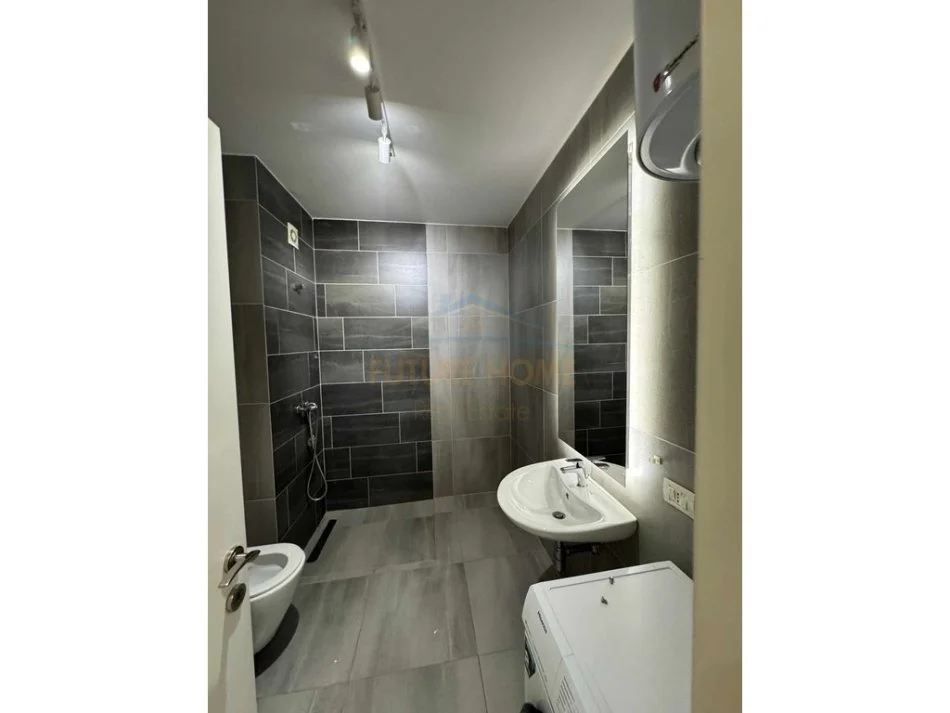 Tirane, jepet me qera apartament 2+1+Ballkon Kati 8, 107 m² 800 € (FUTURE HOME REZIDENCE)   UNA56065