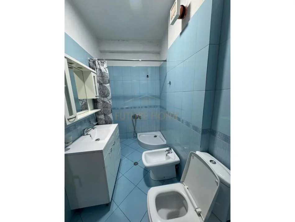 Tirane, jepet me qera apartament 2+1 Kati 2, 115 m² 420 € (FRESK)   UNA56072