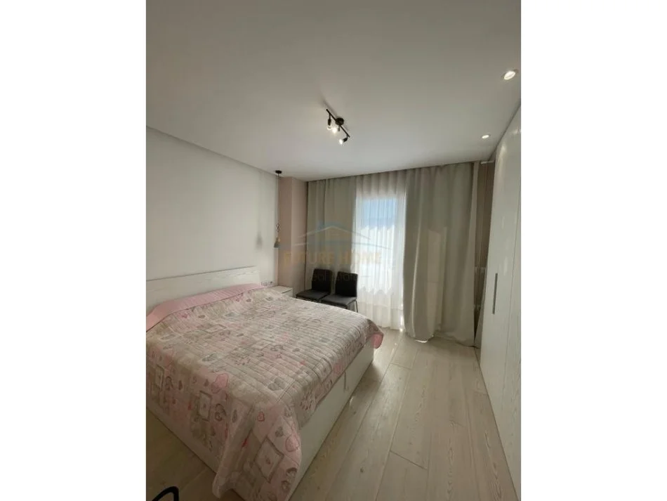Tirane, jepet me qera apartament 1+1 Kati 5, 78 m² 600 € 
