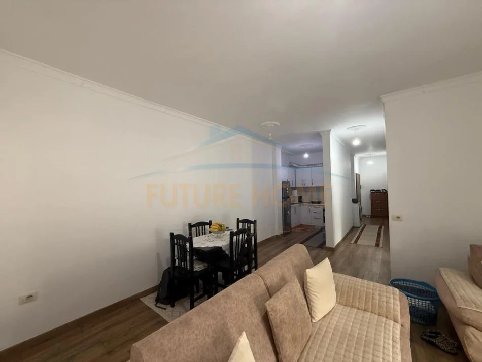 Tirane, shitet apartament Kati 7, 105 m² 135.000 € (FRESK)