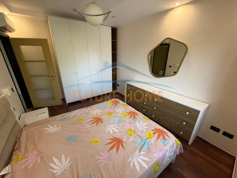 Tirane, jepet me qera apartament 2+1 Kati 3, 70 m² 600 € 