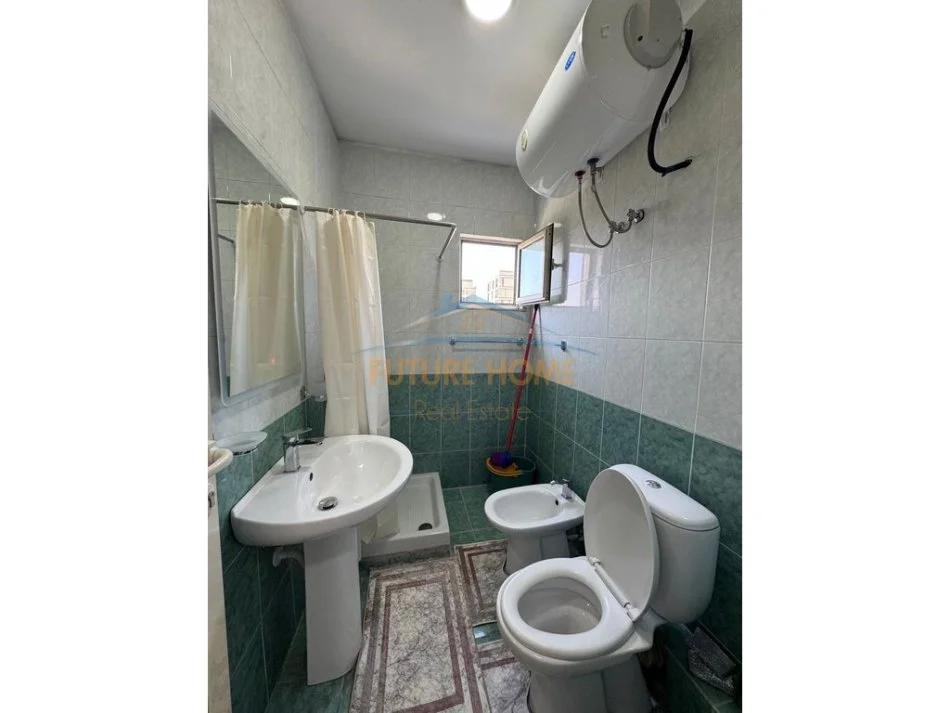 Tirane, jepet me qera apartament 2+1 Kati 4, 83 m² 800 € 