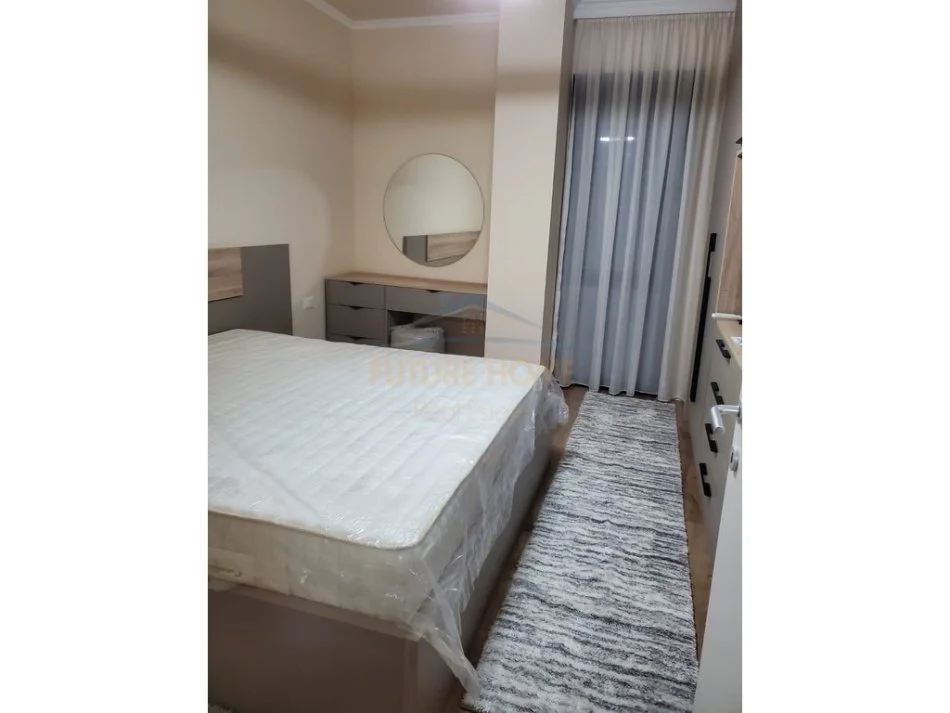 Tirane, jepet me qera apartament 1+1+Ballkon Kati 4, 68 m² 1.000 € (LIQENI THATE)  UNA56160