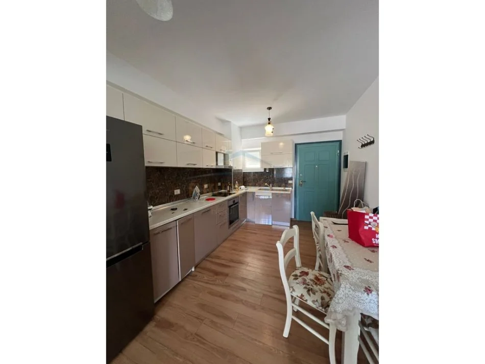 Tirane, jepet me qera apartament 2+1 Kati 0, 70 m² 650 € (REZIDENCA KODRA E DIELLIT 2)