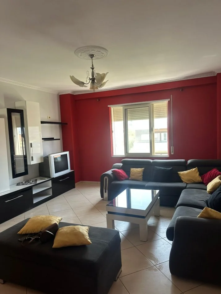 Durres, jepet me qera apartament 2+1+Aneks+Ballkon Kati 3, 110 m² 400 €