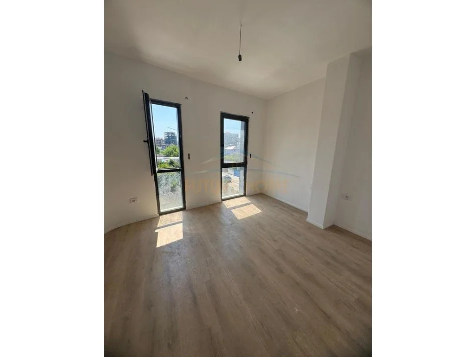 Tirane, shitet apartament 2+1 Kati 2, 112 m² 190.000 € (Oasis Rezidence)