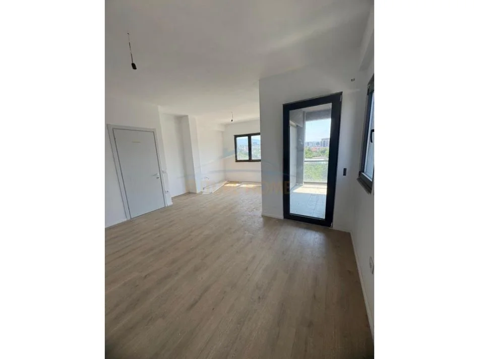 Tirane, shitet apartament 2+1 Kati 5, 128 m² 217.600 € (Unaza e Re)