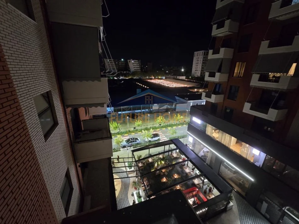 Tirane, jepet me qera apartament 2+1 Kati 4, 114 m² 13.000 € 