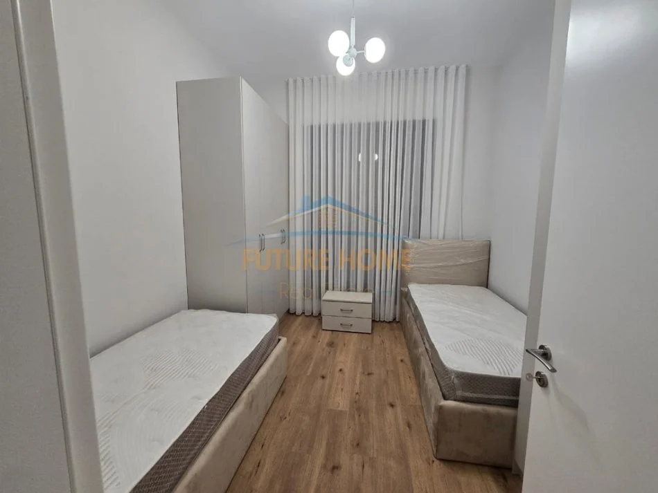 Tirane, jepet me qera apartament 2+1 Kati 4, 114 m² 13.000 € 