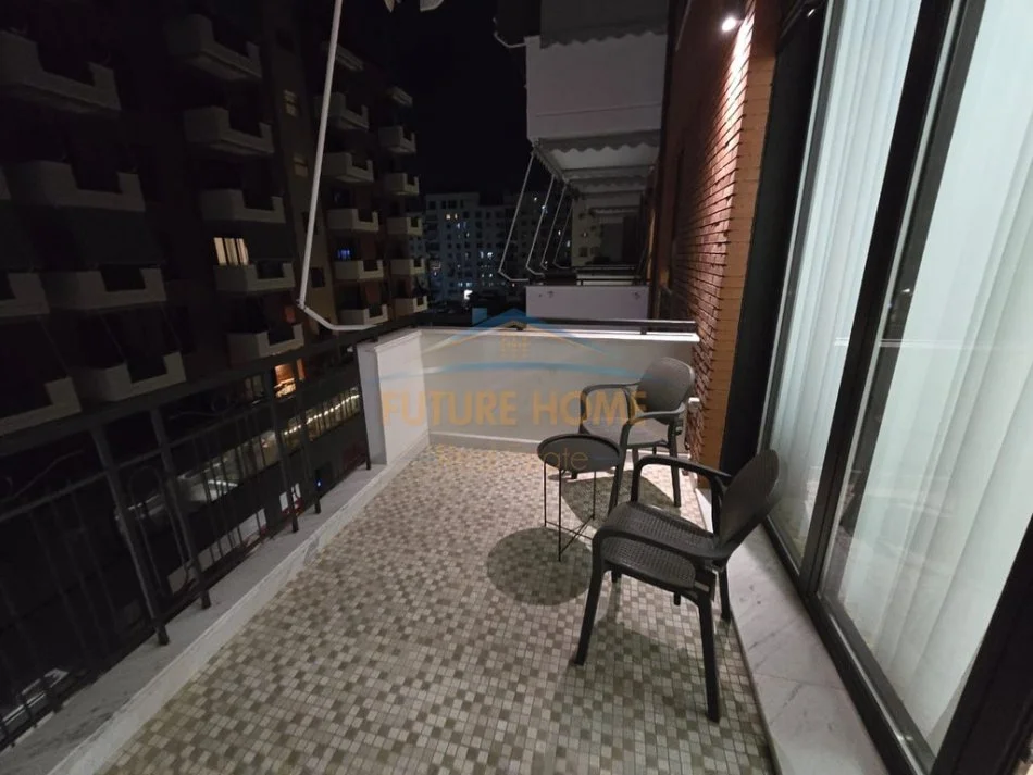 Tirane, jepet me qera apartament 2+1 Kati 4, 114 m² 13.000 € 