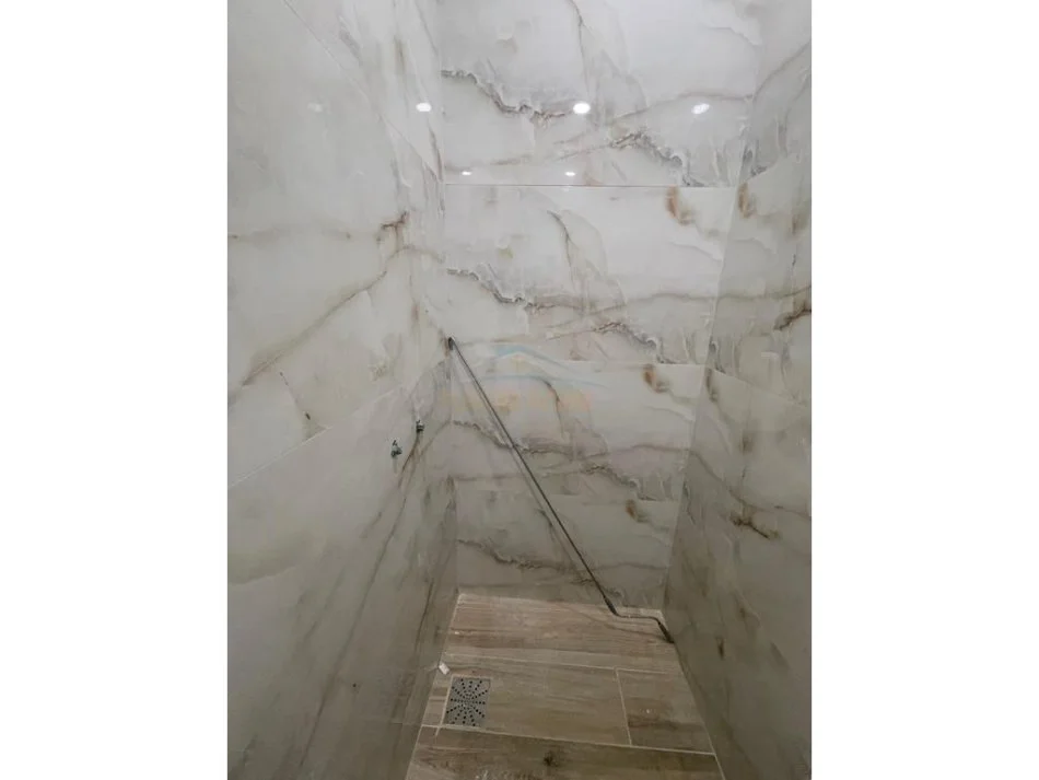 Tirane, jepet me qera apartament 1+1 Kati 0, 40 m² 500 € 