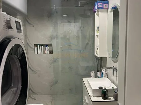 Tirane, shitet apartament 1+1 Kati 4, 60 m² 165.000 € (Rruga e Kavajes)